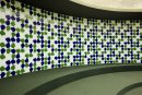 Painel de azulejos, Batistério, Catedral Metropolitana de Brasília, 1970.. <em>Foto: Edgar Cesar Filho</em>